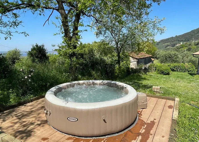 Del Monte Di Cocco Massarosa