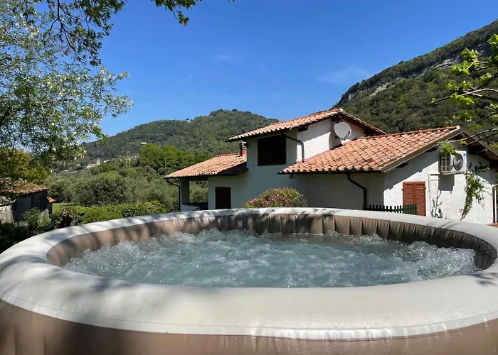 Del Monte Di Cocco Massarosa