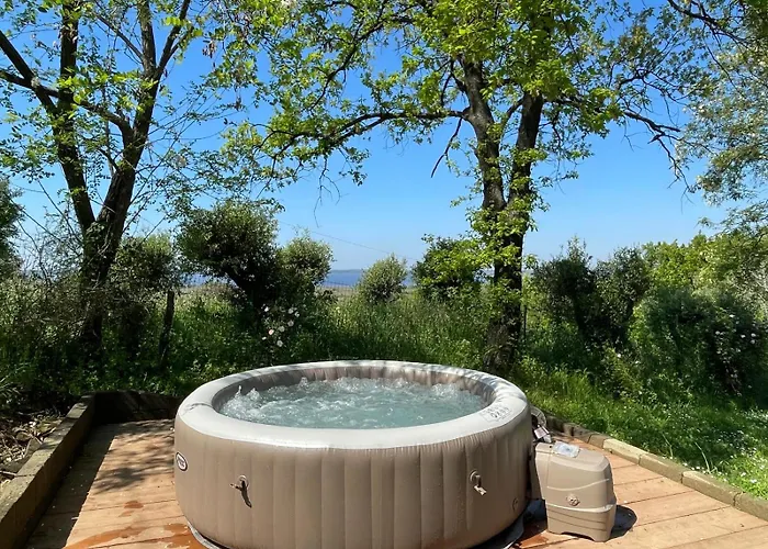 Del Monte Di Cocco Villa *